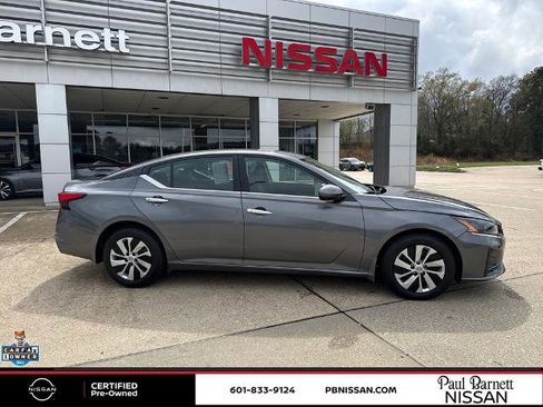 Certified 2023 Nissan Altima 2.5 S image 13