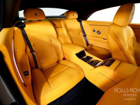 New 2025 Rolls-Royce Spectre Black Badge w/ Spectre Enhancement Package image 27