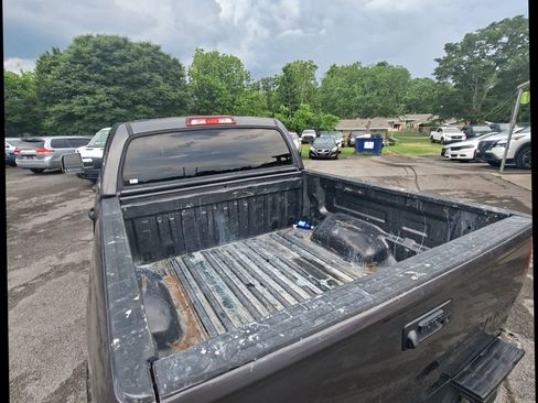 Used 2016 Toyota Tundra SR5 w/ SR5 Upgrade Package RWD image 7
