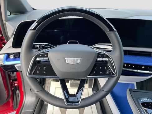 New 2026 Cadillac Optiq Sport 1 w/ LPO, Floor Liner Package AWD/4WD image 10