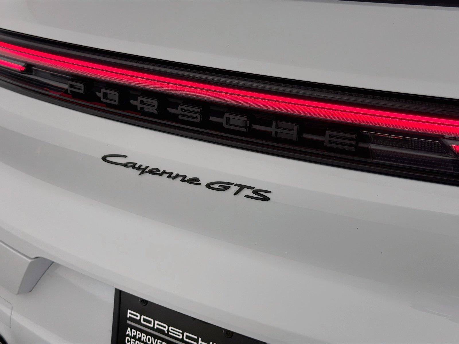 Certified 2026 Porsche Cayenne GTS AWD/4WD image 17