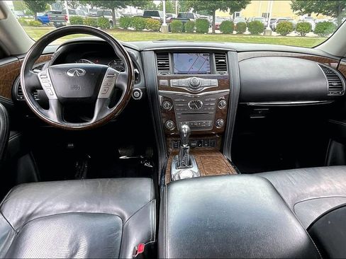 Certified 2016 INFINITI QX80 4WD w/ Driver's Assistance Package image 21