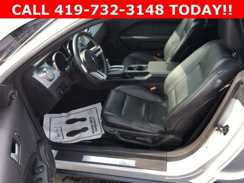 Used 2006 Ford Mustang Convertible image 19