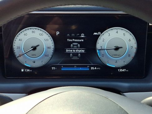 Certified 2024 Hyundai Tucson Limited FWD image 22