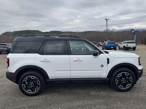 New 2025 Ford Bronco Sport Outer Banks image 10