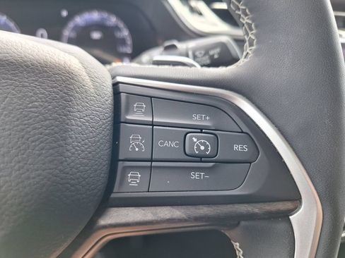 Used 2024 Jeep Grand Cherokee Limited AWD/4WD image 14