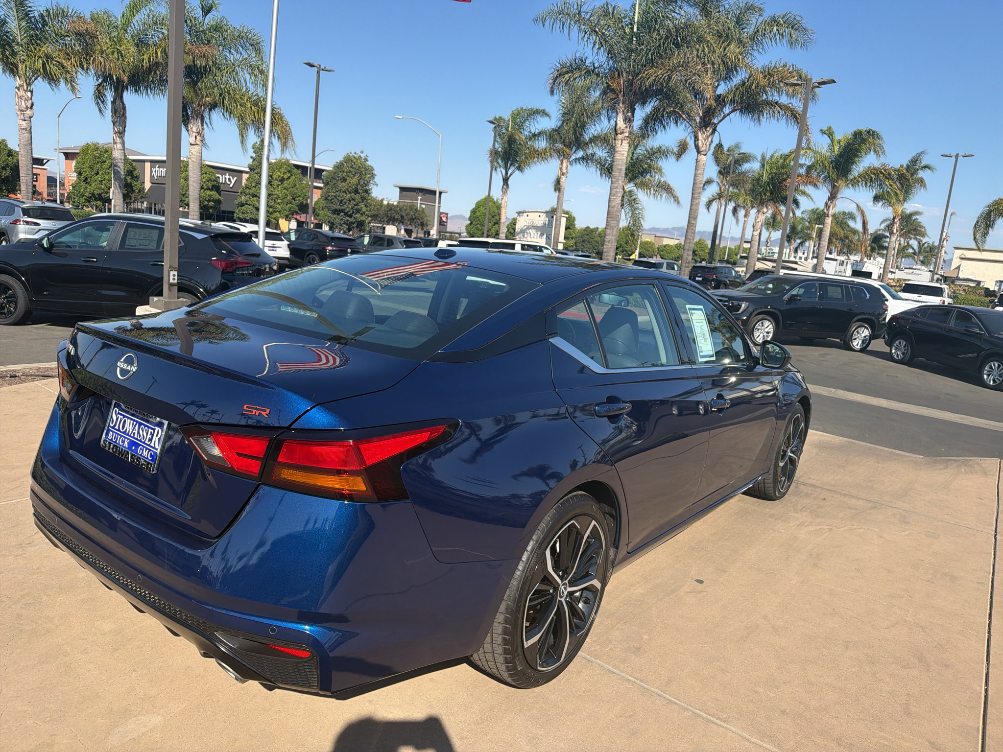 Used 2024 Nissan Altima 2.5 SR FWD image 5