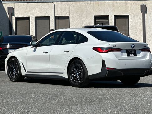 Used 2023 BMW i4 eDrive40 RWD image 4