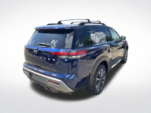New 2026 Nissan Pathfinder Platinum FWD image 8