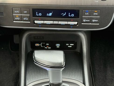 Used 2025 Hyundai Kona SEL image 26