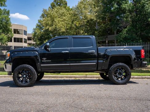 Used 2014 GMC Sierra 1500 SLT w/ SLT Preferred Package AWD/4WD image 9