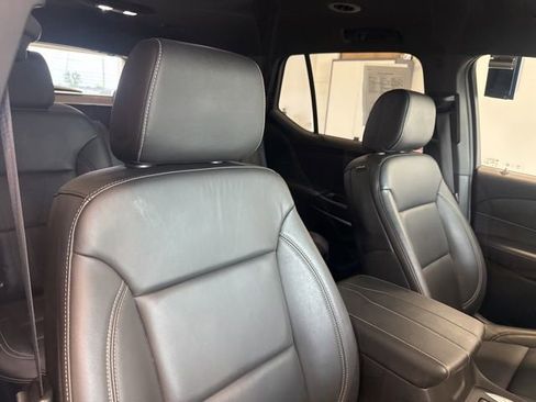 Used 2022 Chevrolet Traverse LT AWD/4WD image 40