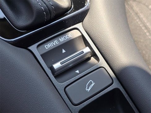 New 2026 Honda HR-V LX image 7