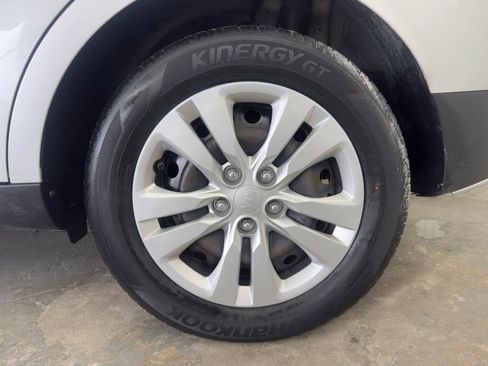 Used 2020 Kia Soul LX image 14