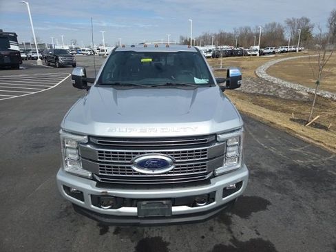 Used 2018 Ford F250 Platinum w/ Platinum Ultimate Package image 15