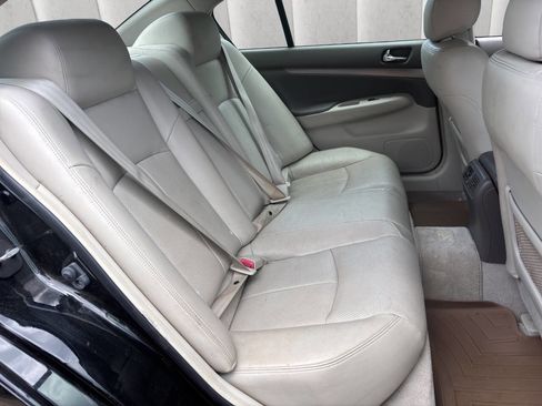 Used 2011 INFINITI G25 x w/ Moonroof Pkg AWD/4WD image 14