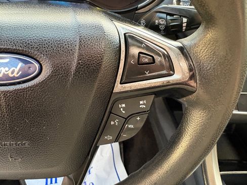 Used 2020 Ford Fusion SE image 37