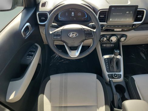 New 2026 Hyundai Venue SEL image 9