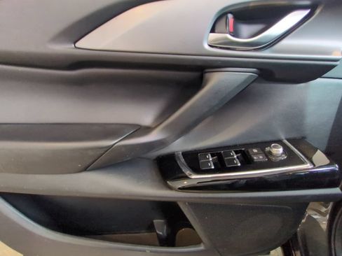 Used 2023 MAZDA CX-9 Touring Plus AWD/4WD image 12