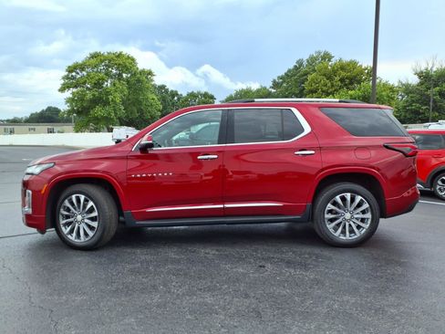 Used 2023 Chevrolet Traverse Premier AWD/4WD image 34