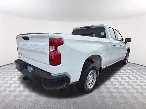 Certified 2025 Chevrolet Silverado 1500 W/T w/ WT Value Package image 5