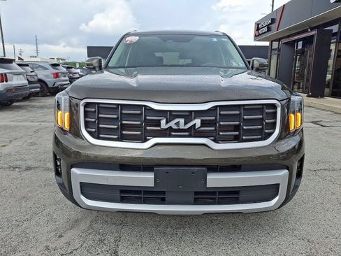 Certified 2024 Kia Telluride S w/ S Sunroof Package AWD/4WD image 2
