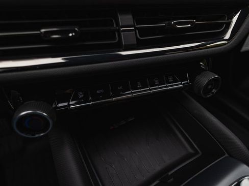 New 2026 Chevrolet Equinox EV RS image 7