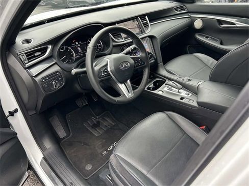 Certified 2025 INFINITI QX50 Sport image 15