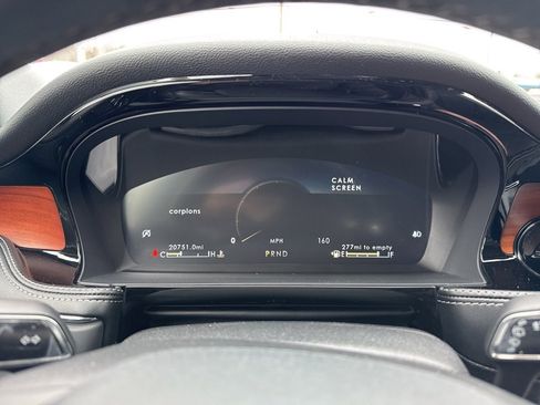 Used 2022 Lincoln Corsair Reserve w/ Equipment Group 201A image 11