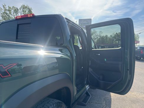 Used 2023 Nissan Frontier PRO-4X w/ Pro-4X Premium Package image 21