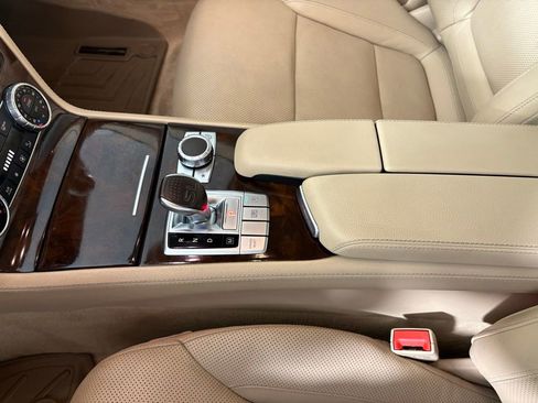 Used 2018 Mercedes-Benz SL 450 w/ Premium I Package image 32