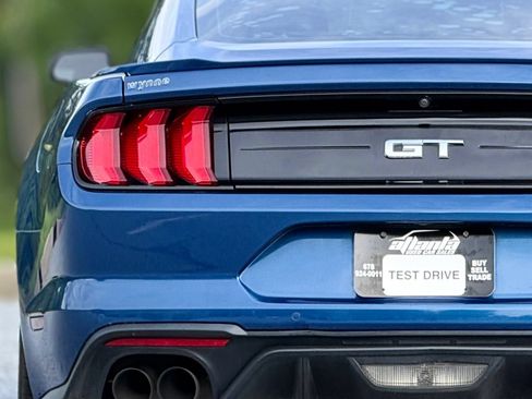 Used 2022 Ford Mustang GT RWD image 16