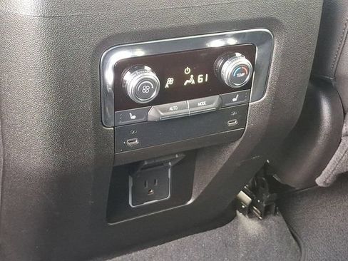 Used 2026 GMC Yukon AT4 AWD/4WD image 19