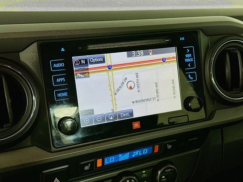 Used 2019 Toyota Tacoma TRD Sport image 22