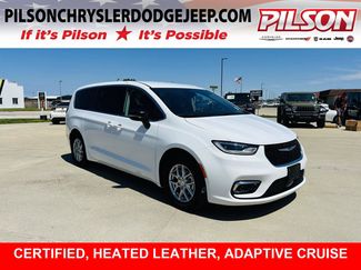 Used 2024 Chrysler Pacifica Touring-L FWD video 1