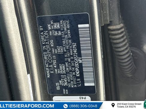 Used 2025 Kia Sportage LX image 13