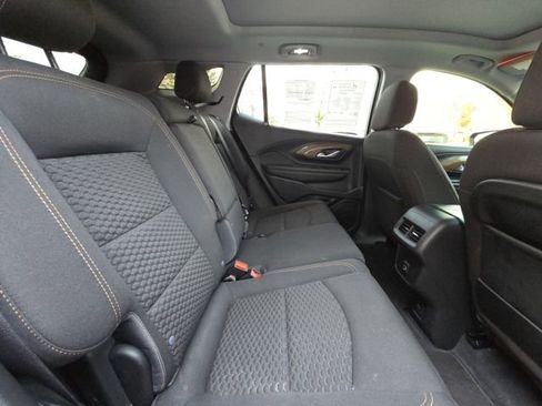 Used 2021 GMC Terrain SLE w/ Driver Convenience Package image 15