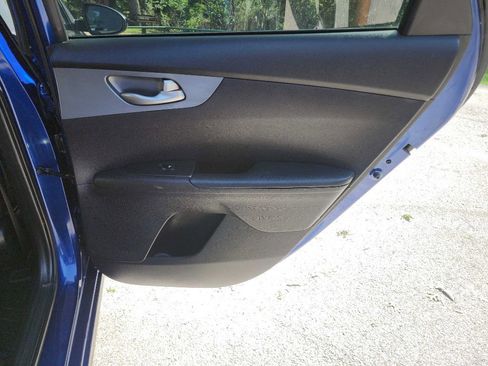 Used 2021 Kia Forte LXS FWD image 30