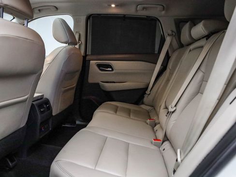 Used 2021 Nissan Rogue SL image 19