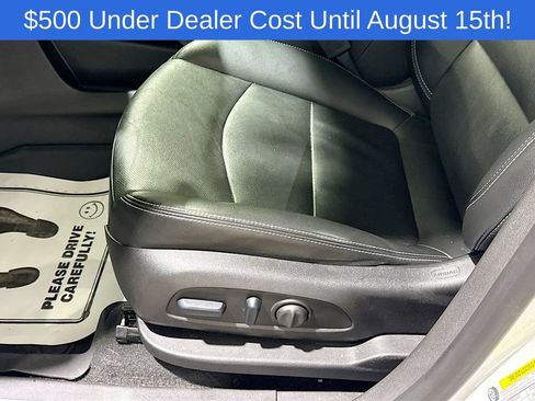 Used 2024 GMC Terrain SLT w/ LPO, Floor Liner Package AWD/4WD image 19
