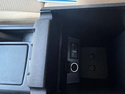 Used 2013 MAZDA MAZDA3 i Touring image 28