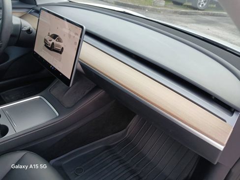 Used 2023 Tesla Model 3 Standard Range RWD image 17