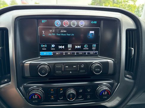 Used 2017 Chevrolet Silverado 1500 LT w/ Texas Edition AWD/4WD image 8