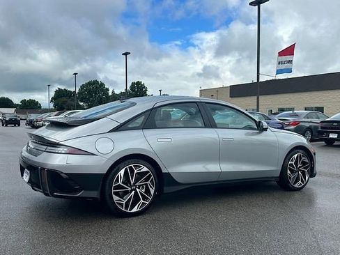 Used 2024 Hyundai Ioniq 6 SEL image 5