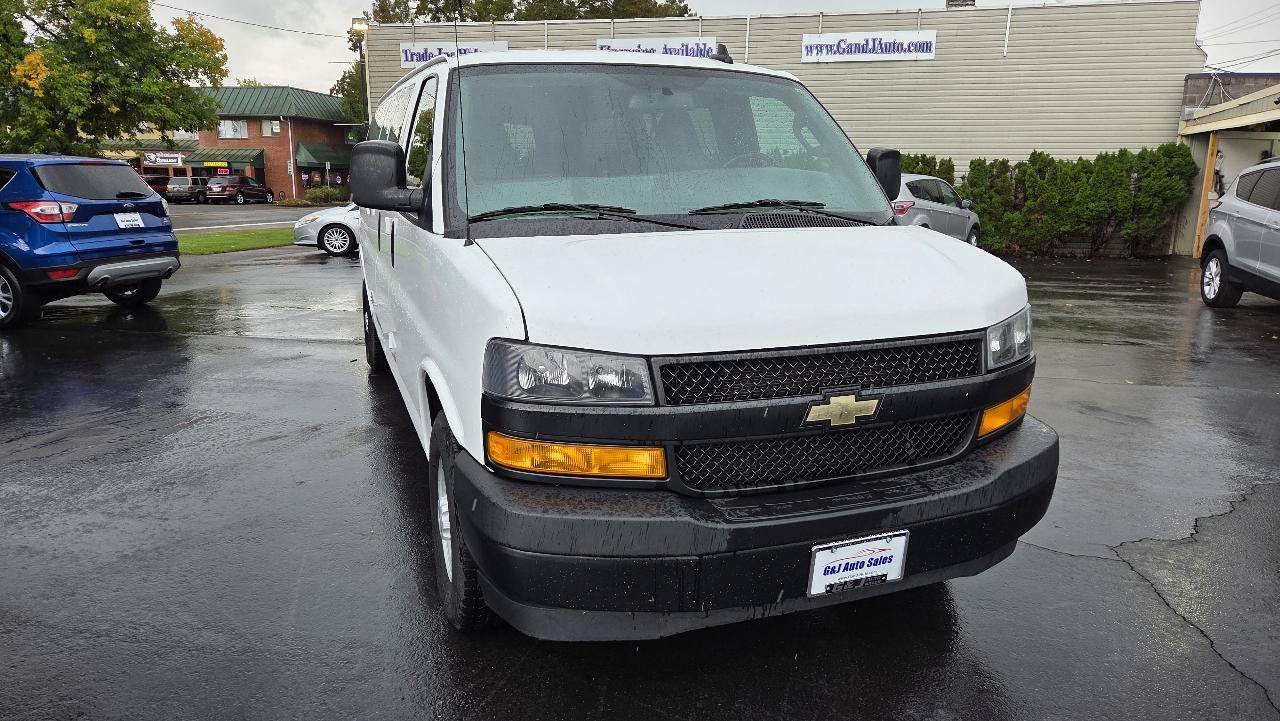 Used 2020 Chevrolet Express 3500 LS RWD image 4
