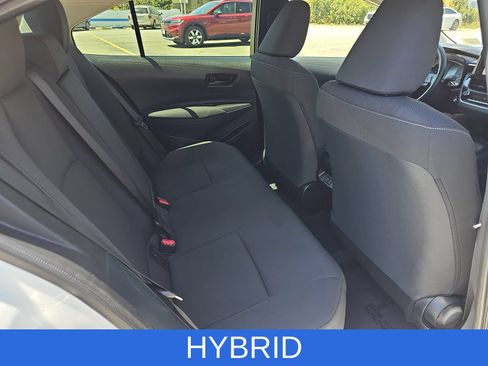 Used 2025 Toyota Corolla LE w/ LE Premium Package FWD image 11