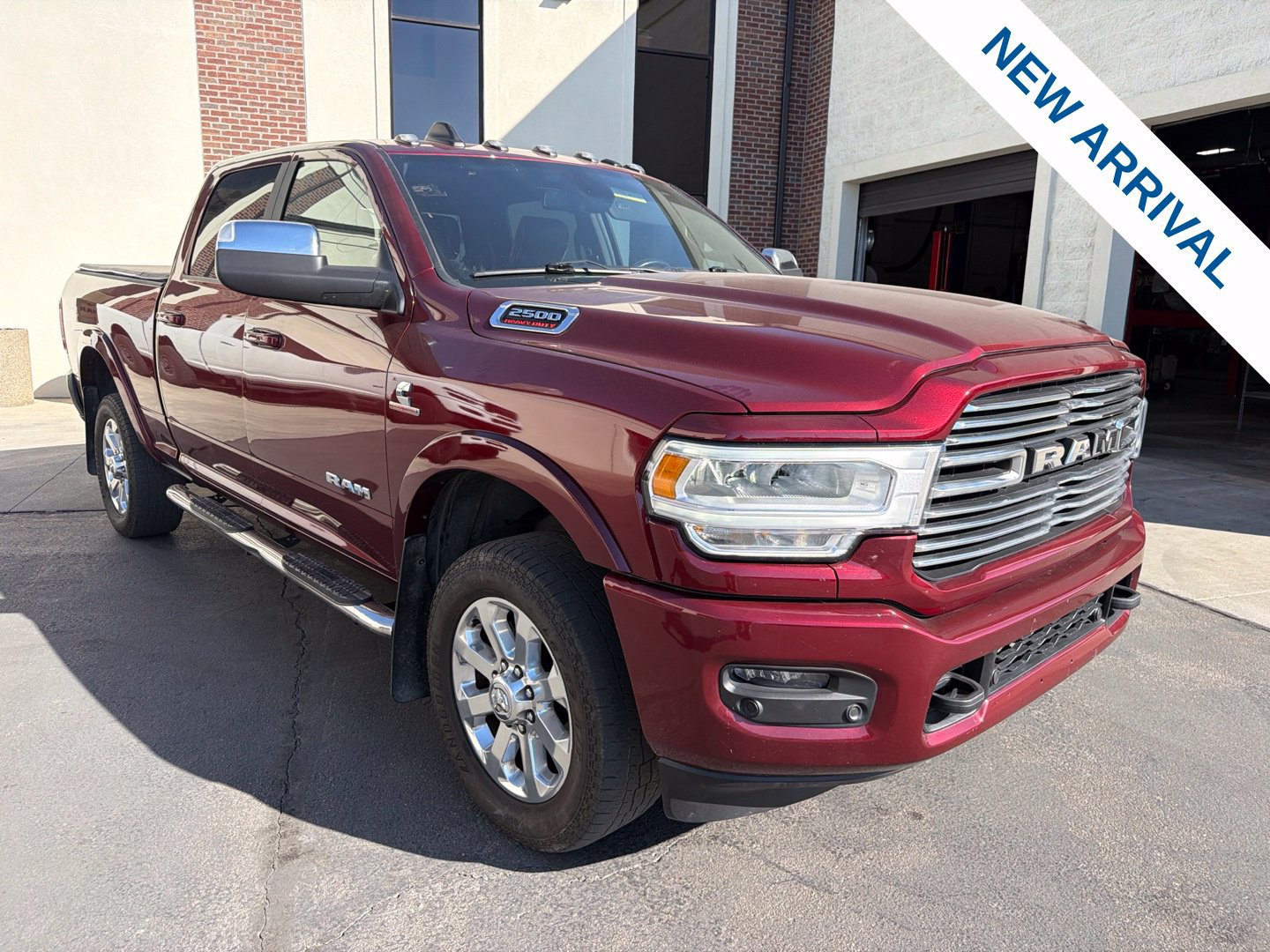 Used 2019 RAM 2500 Laramie AWD/4WD image 1