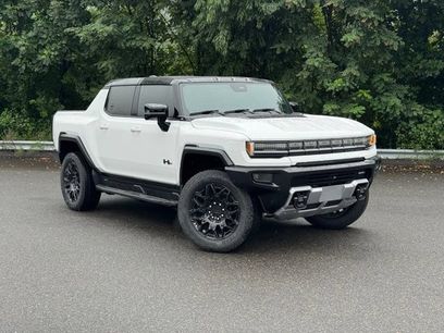 New 2026 GMC Hummer EV 4x4 Crew Cab w/ LPO, Dark Essentials Package