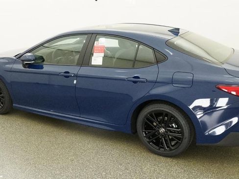 New 2026 Toyota Camry SE image 22