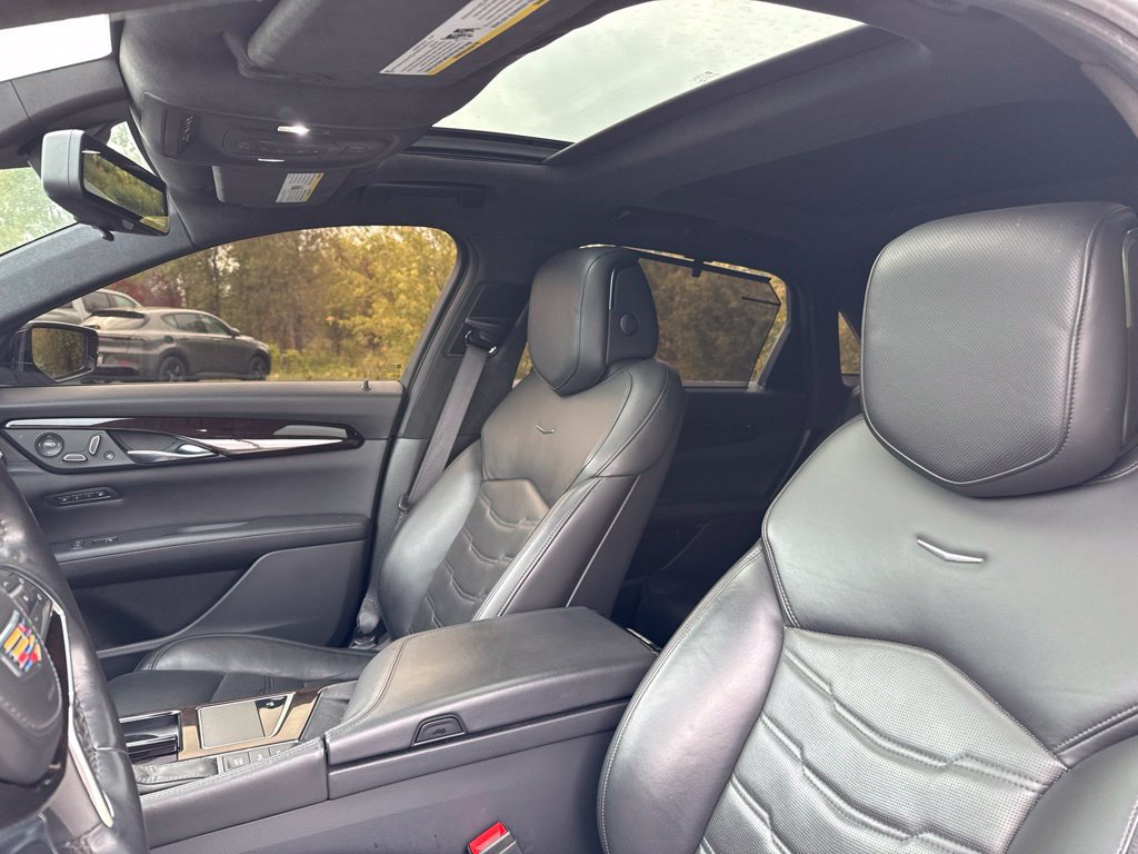 Used 2018 Cadillac CT6 Platinum w/ LPO, Exterior Accent Package AWD/4WD image 9